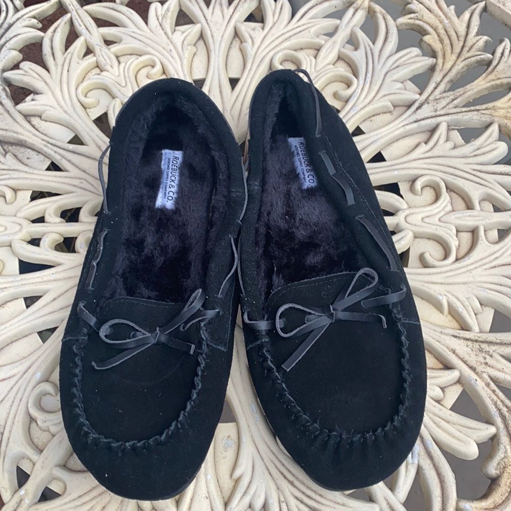 Roebuck & co slippers sz. 9-10